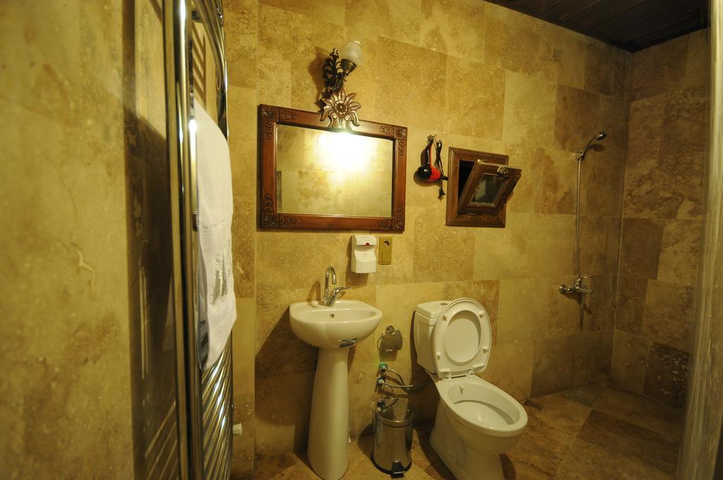 Kardesler Cave Hotel أوروغوبْ الغرفة الصورة
