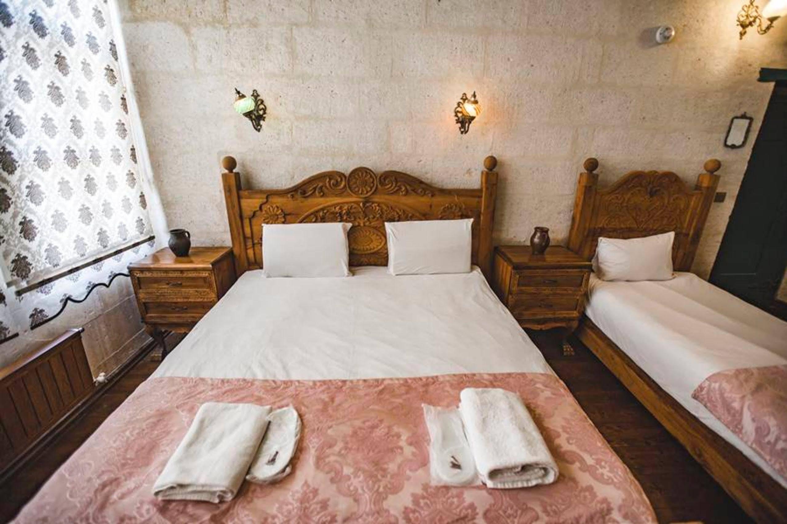 Kardesler Cave Hotel أوروغوبْ المظهر الخارجي الصورة